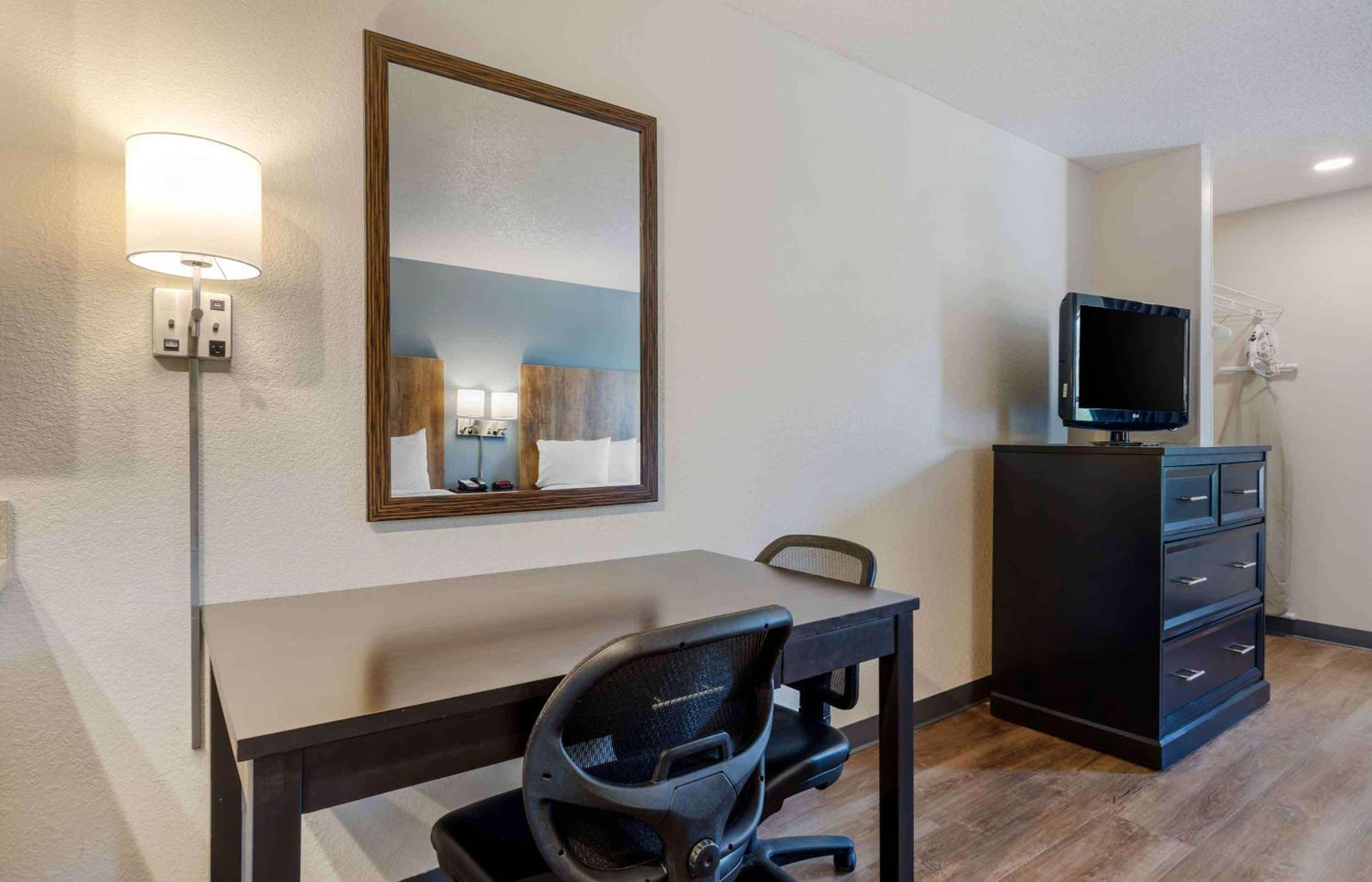 Extended Stay America Suites - Santa Barbara - Calle Real Goleta Exterior photo